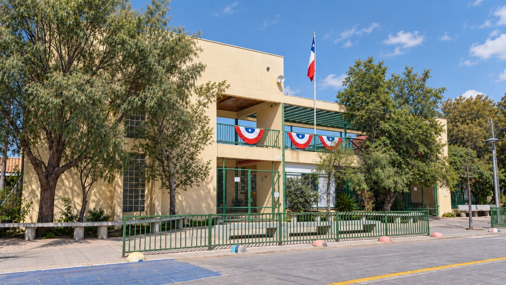 Frontis de la Escuela América de Marchigüe